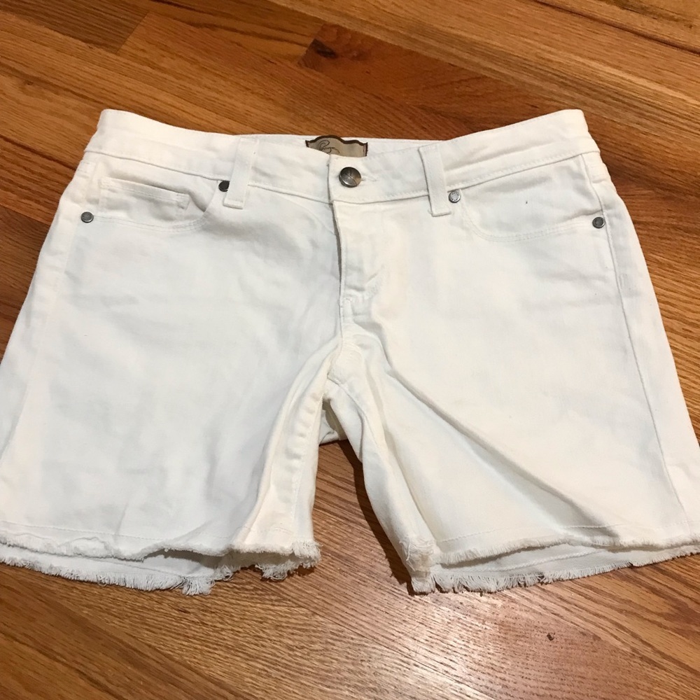 White Frayed Hem Women's Denim Shorts